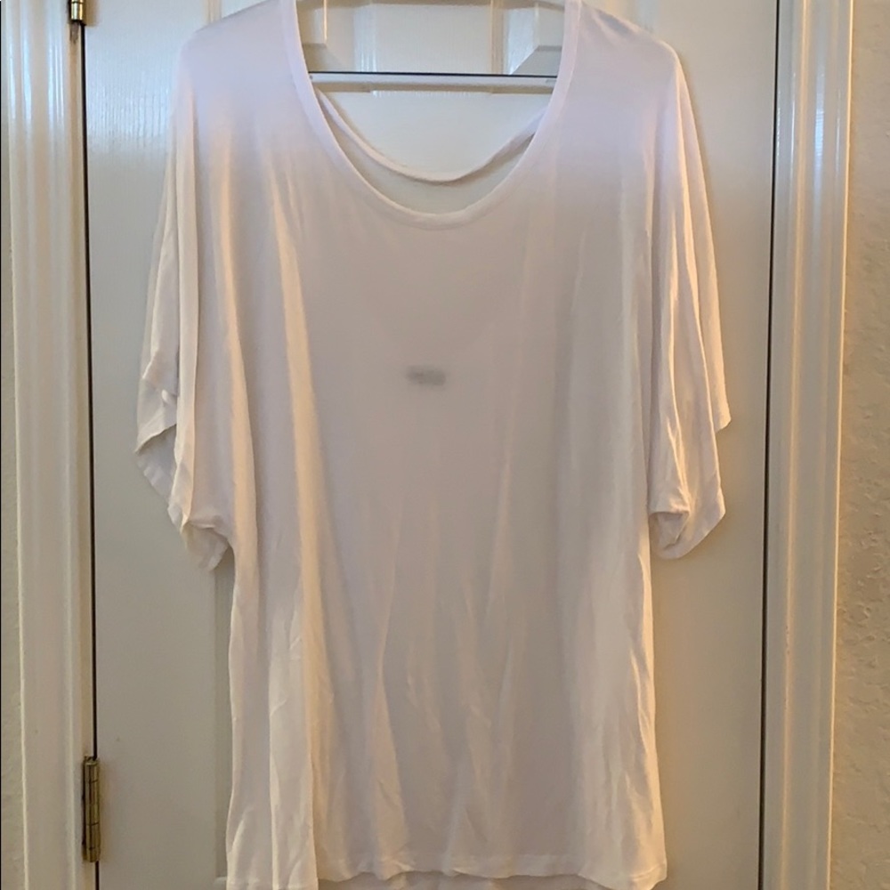 White T-shirt - Strappy Back